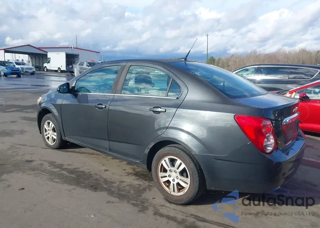 1G1JC5SH2E4182739: 44041297