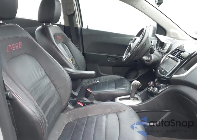 1G1JG5SB1F4168056: 44041423