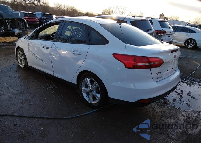 1FADP3F21GL387471: 44041443