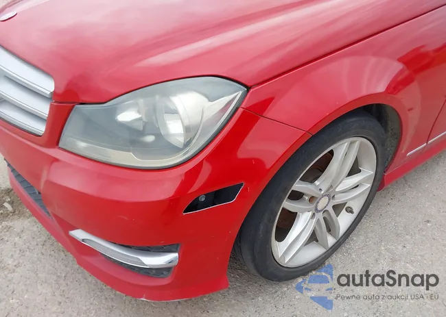 WDDGF4HB1DA774452: 44041462