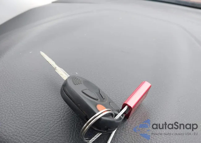 1FADP3F28FL327279: 44041484