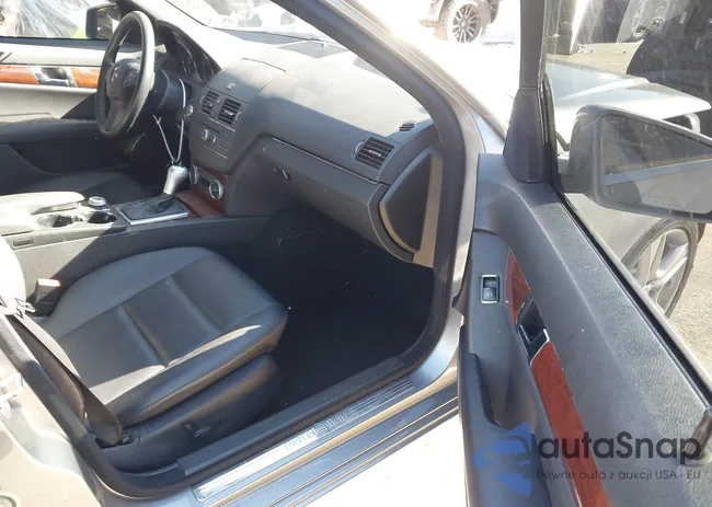 WDDGF5EB1AF493650: 44041515