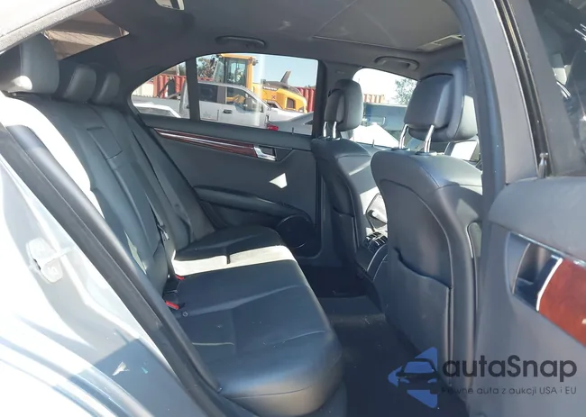 WDDGF5EB1AF493650: 44041515