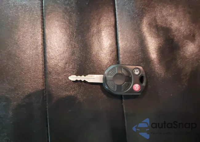 1FMCU9E70BKB15079: 44041621