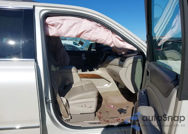 1GKS1CKJ5FR637228: 44042646