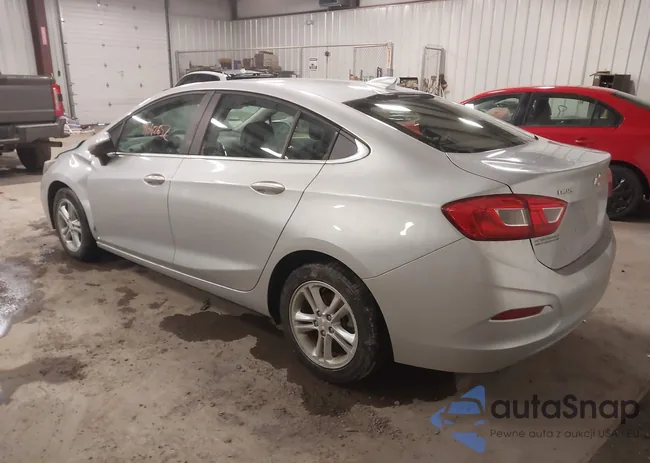 1G1BE5SM6J7217853: 44042652