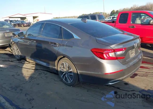 1HGCV3F42JA000654: 44042658