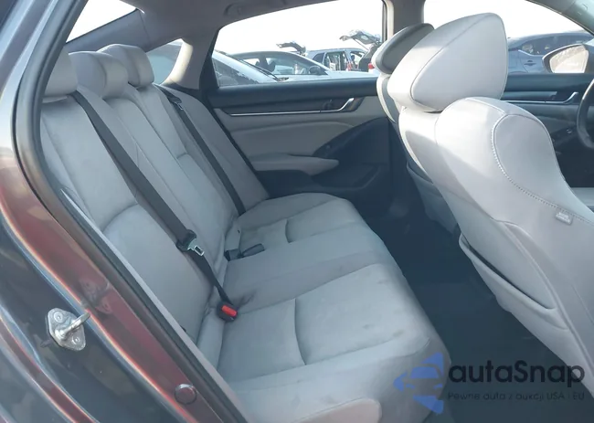 1HGCV3F42JA000654: 44042658