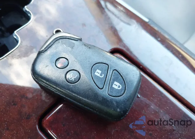 JTHCK262572019460: 44042698