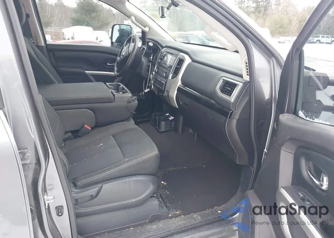 1N6BA1F3XHN570192: 44042731