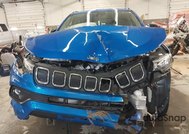 3C4NJDFB1NT169909: 44042945