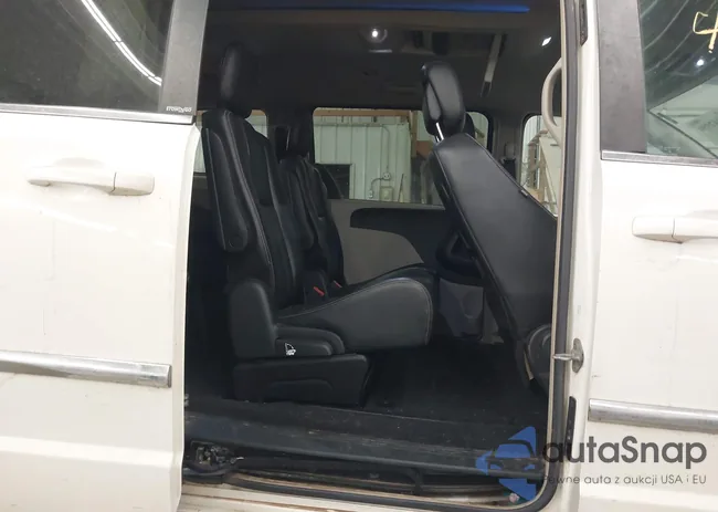 2C4RC1BG9DR605550: 44042980