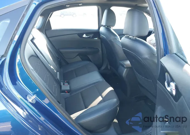 3KPF34AD4LE253277: 44043075