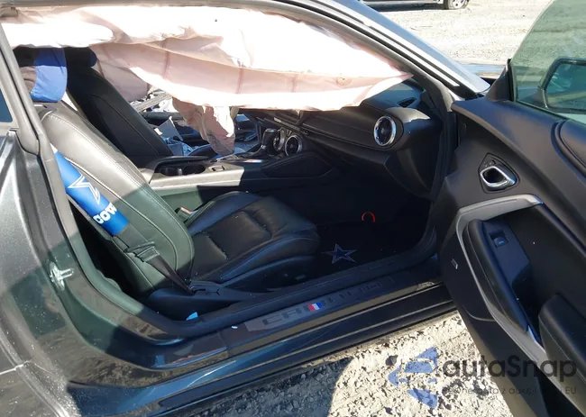 1G1FD1RS4H0104858: 44042308