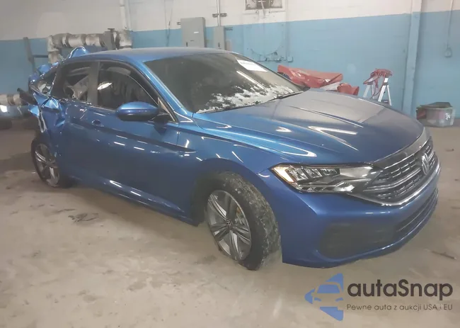 3VWEM7BU3RM061546: 44042352