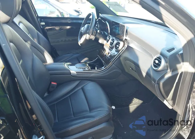 WDC0G8EB9LF687978: 44042355