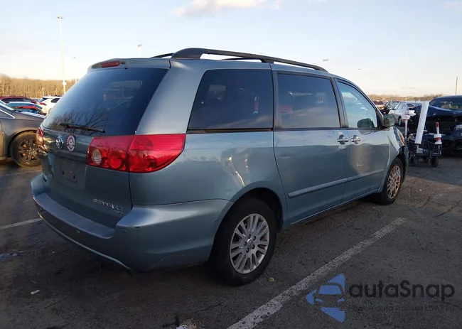 5TDBK22C58S011221: 44042410