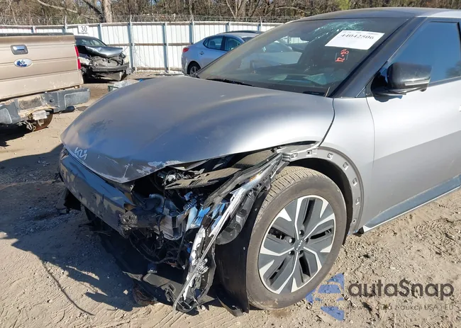 KNDC44LA7R5169669: 44042506