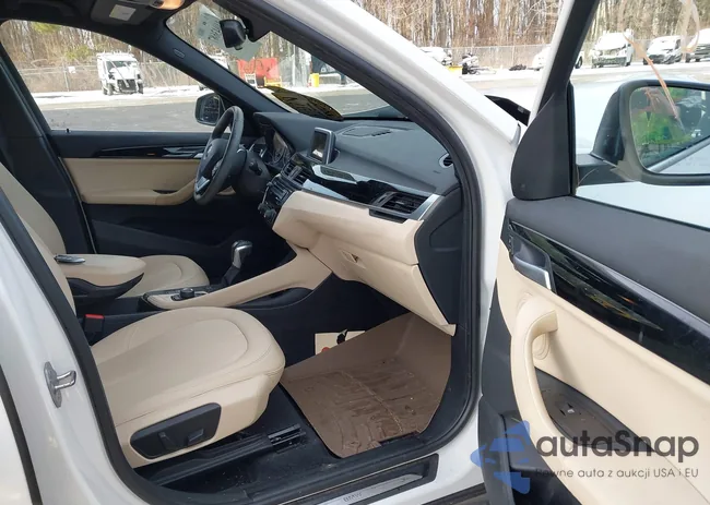 WBXHT3C32H5F74525: 44043687