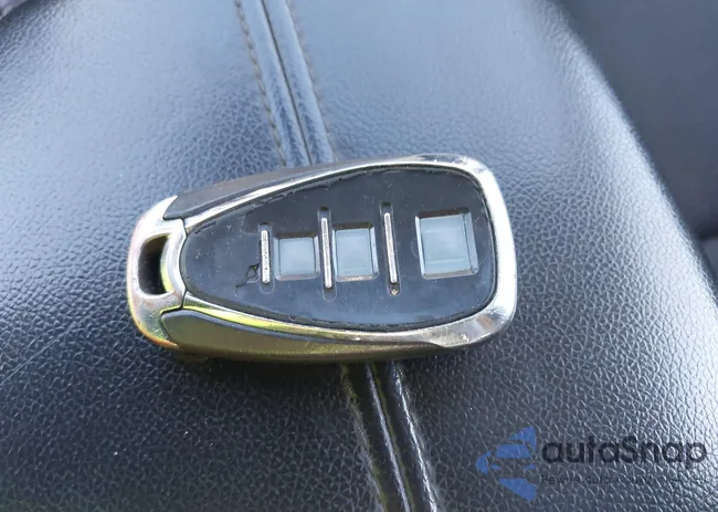 1G1ZD5ST8JF147321: 44043752