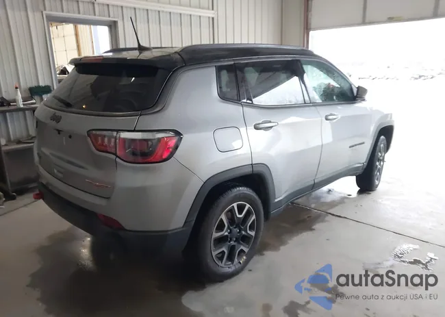 3C4NJDDB1KT686058: 44043770