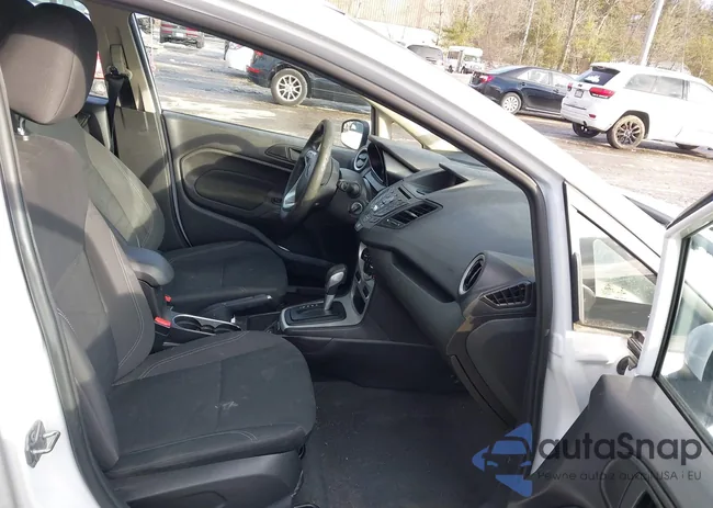 3FADP4EJ6HM123631: 44043813