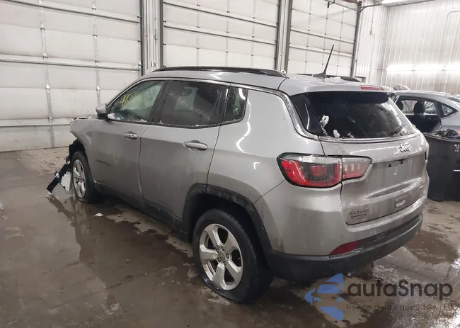 3C4NJDBB4KT649931: 44043824