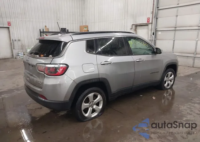 3C4NJDBB4KT649931: 44043824