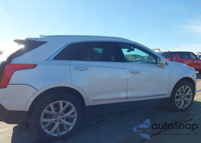 1GYKNBRS1HZ241996: 44043897