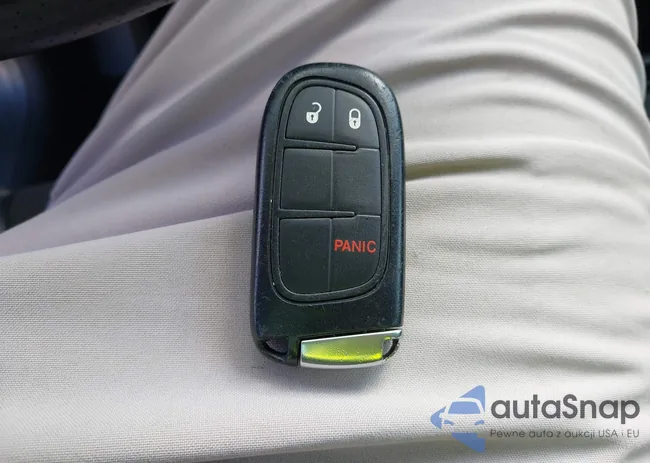 1C4PJLLBXJD573783: 44043953