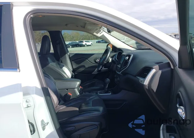 1C4PJLLBXJD573783: 44043953