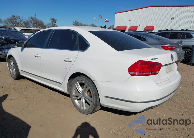 1VWBN7A34EC090686: 44044083