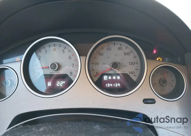 2V4RW3DG8BR626053: 44044156