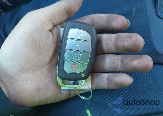 KMHD84LFXHU337406: 44044160