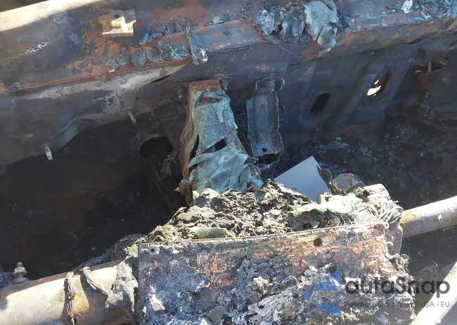 5XYK43AF0PG025888: 44043252