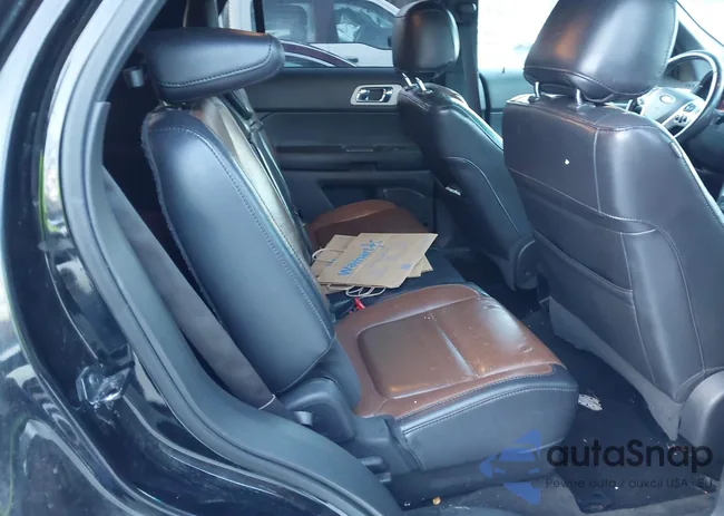 1FMHK8F85CGA24536: 44043280