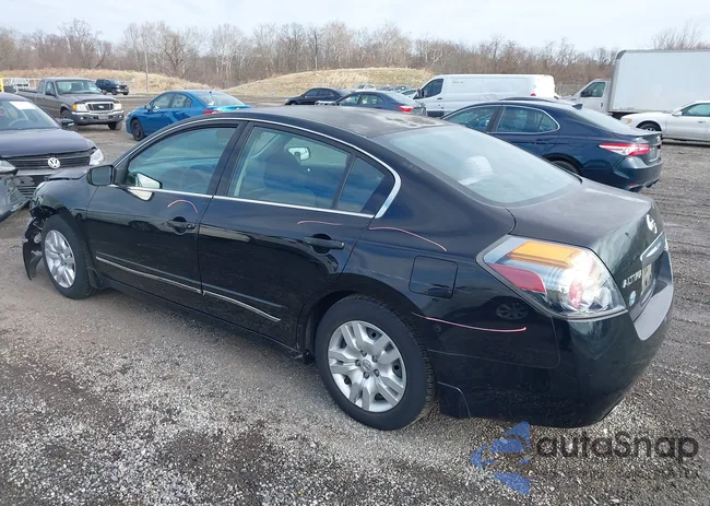 1N4AL2AP5CC146180: 44043348