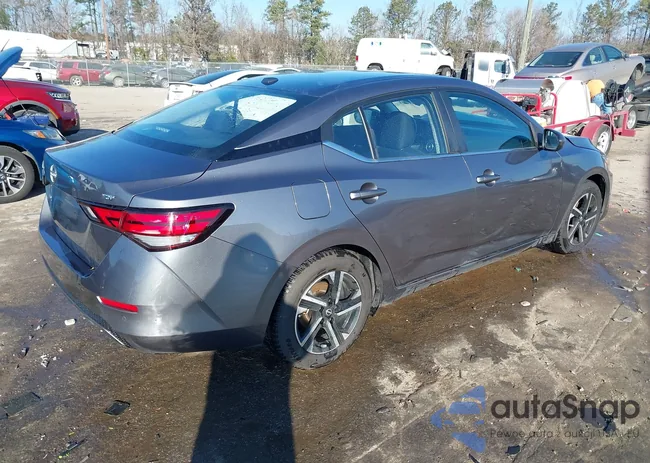 3N1AB8CV4RY333702: 44043472