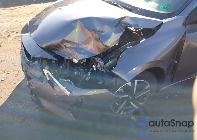 3N1AB8CV4RY333702: 44043472