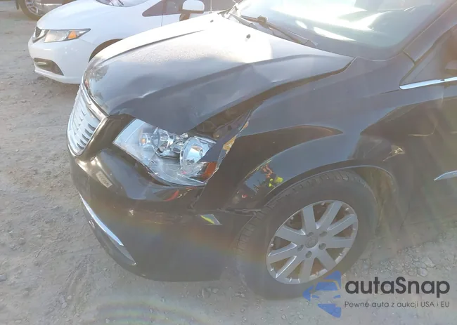 2C4RC1BG8DR783000: 44043489