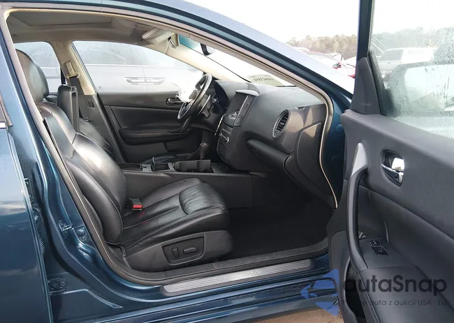 1N4AA5AP6CC817606: 44043550