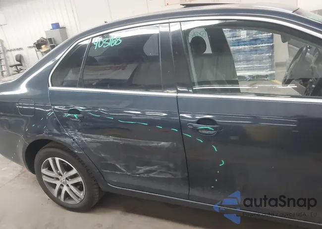 3VWSG71K76M775900: 44044664