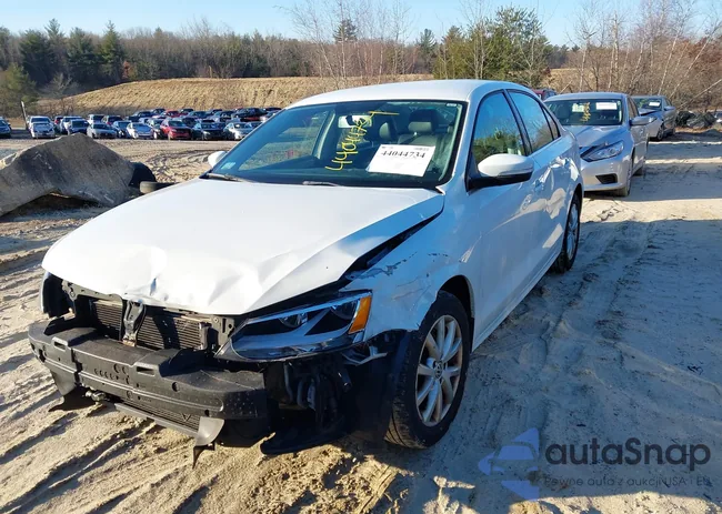 3VWD17AJ4EM285950: 44044734