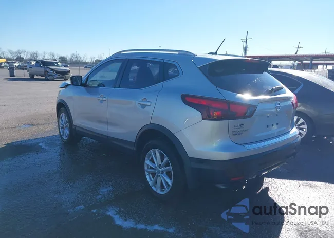 JN1BJ1CP4JW104612: 44044819