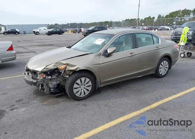 1HGCP2F35AA112800: 44044855