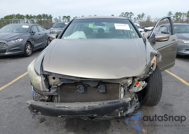 1HGCP2F35AA112800: 44044855