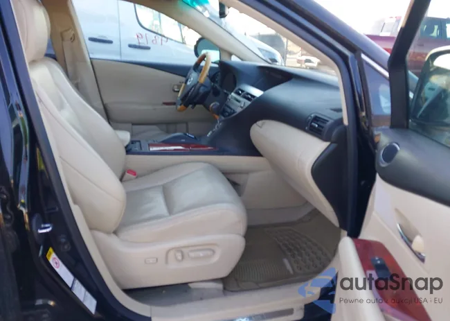 2T2BK1BA8CC123243: 44044879