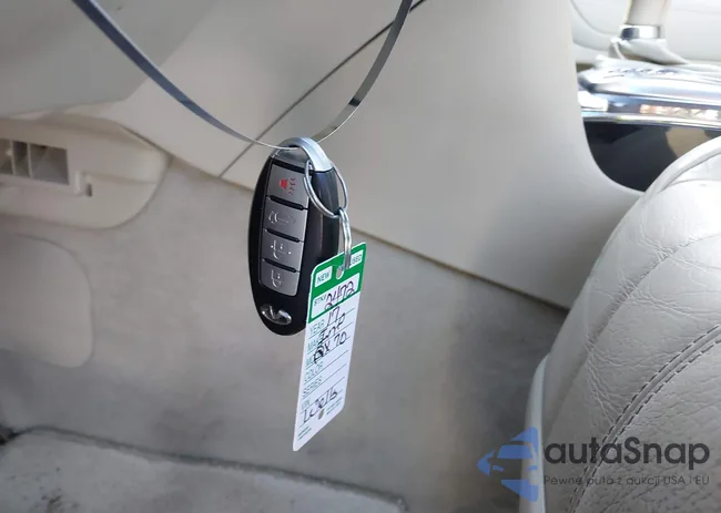 JN8CS1MU0HM141525: 44044929