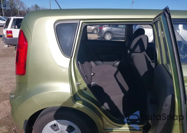 KNDJT2A54D7629775: 44044941