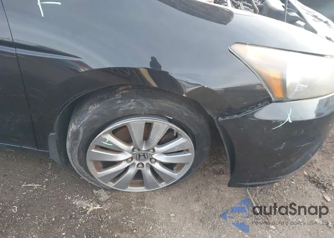 1HGCP2F80BA125192: 44044981